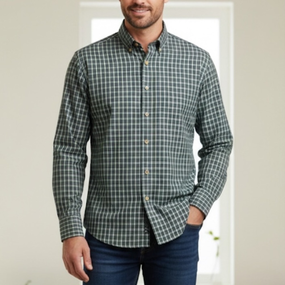 Green Plaid Button Down Shirt Wrinkle Resistant Long Sleeve Oxford Neck 16.5”